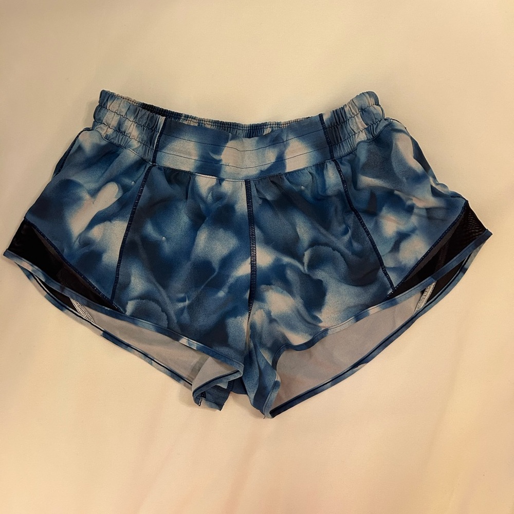 Lululemon Blue/White/Black Hotty Hot 2.5” Inseam Shorts Size 6
